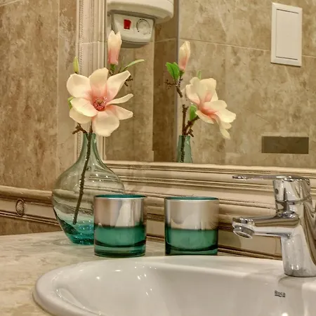 Luxury Center In Grand Karavel Apartman