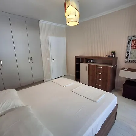 Luxury Center In Grand Karavel Apartman Várna