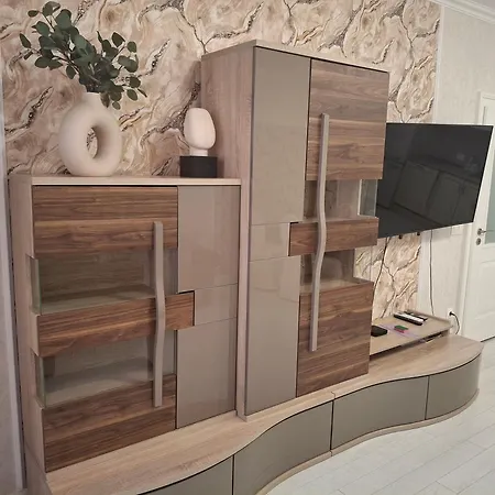 Luxury Center In Grand Karavel Apartment Warna