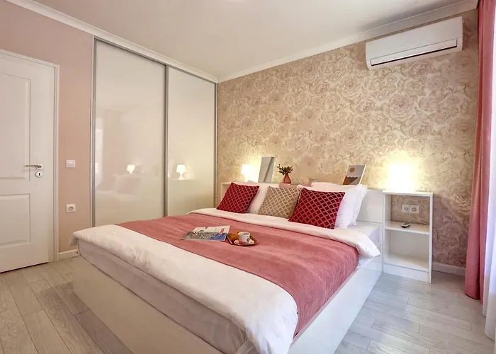Апартаменты Luxury Center In Grand Karavel