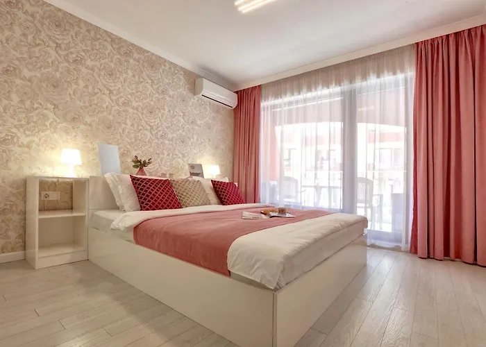 Luxury Center In Grand Karavel Апартаменты *